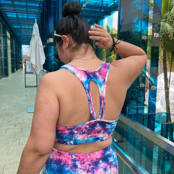 Tie Dye activewear set - Picture 2 of 4